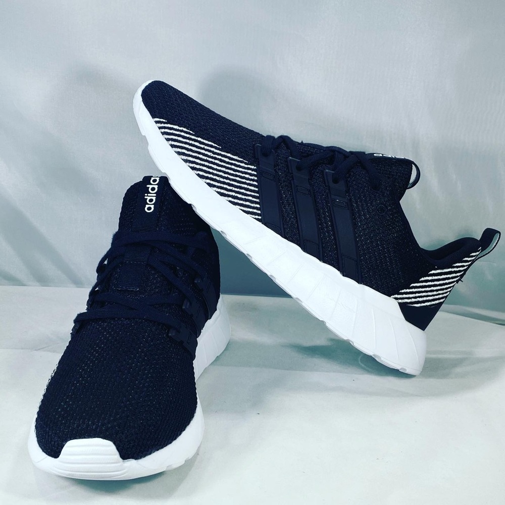 NEW Mens Adidas Questar Flow SZ9
